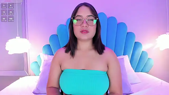 HannaKarson online show from 7, 3, 2025