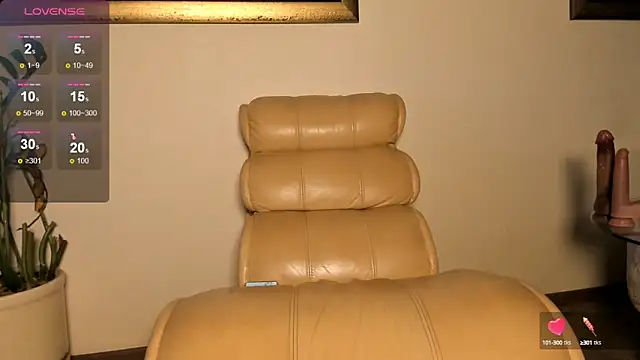 Snapshot of luna-catt chatting on 20, 3, 2025 luna-catt online show from 20, 3, 2025