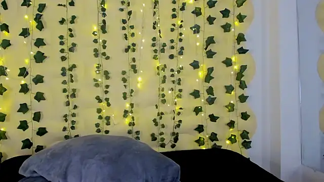 Snapshot of Natasha_Nasty2 chatting on 1, 2, 2025 Natasha Nasty2 online show from 1, 2, 2025