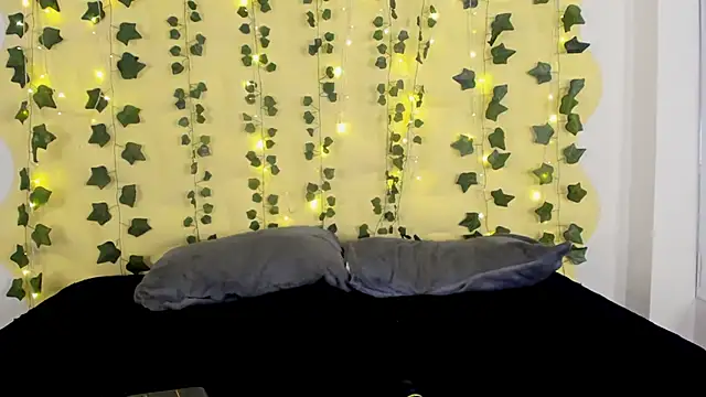 Snapshot of Natasha_Nasty2 chatting on 2, 2, 2025 Natasha Nasty2 online show from 2, 2, 2025