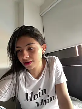 Snapshot of Liissa_cute_ chatting on 11, 6, 2026 Liissa cute online show from 11, 6, 2026