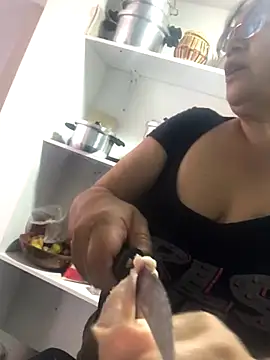 Sweeetness Milf online show from 2, 12, 2024