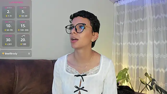 Snapshot of peyton_golden1 chatting on 8, 2, 2025 peyton golden1 online show from 8, 2, 2025