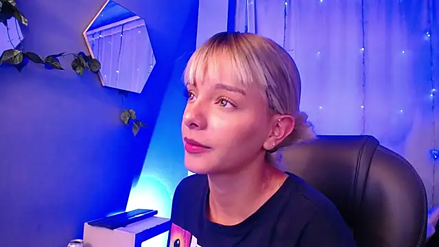 peyton golden1 online show from 11, 11, 2025