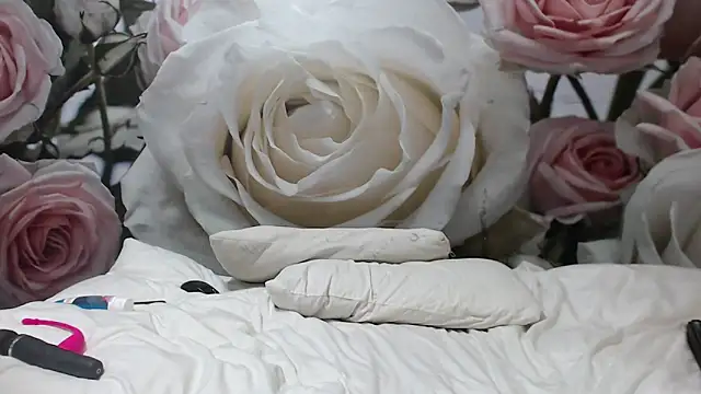 Snapshot of Sexysilverfoxxx chatting on 3, 12, 2024 Sexysilverfoxxx online show from 3, 12, 2024