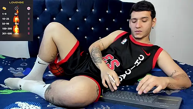 Noha white online show from 5, 2, 2025