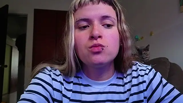 NEXT DOOR GIRL  online show from 5, 3, 2026