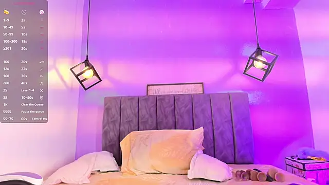 Sophiee Velvet online show from 18, 9, 2025