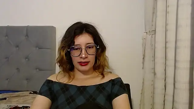 mariana124- online show from 23, 12, 2024