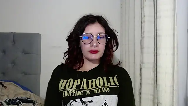 mariana124- online show from 7, 1, 2025