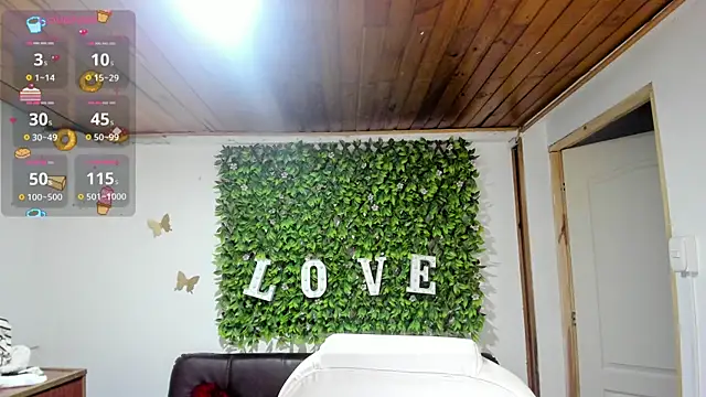 Enma  clark online show from 4, 2, 2025