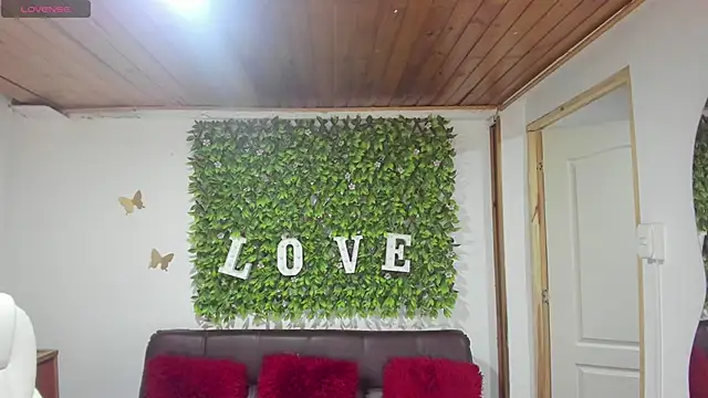 Enma  clark online show from 5, 2, 2025