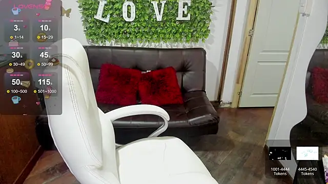 Enma  clark online show from 11, 3, 2025