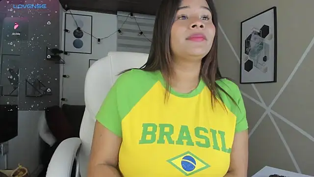 Enma  clark online show from 15, 2, 2026