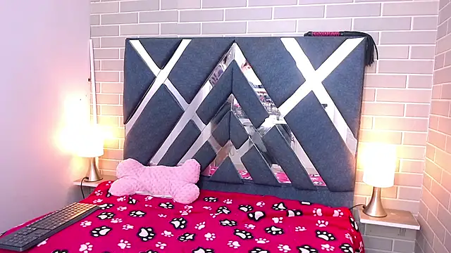 AndreaGil  online show from 17, 1, 2025