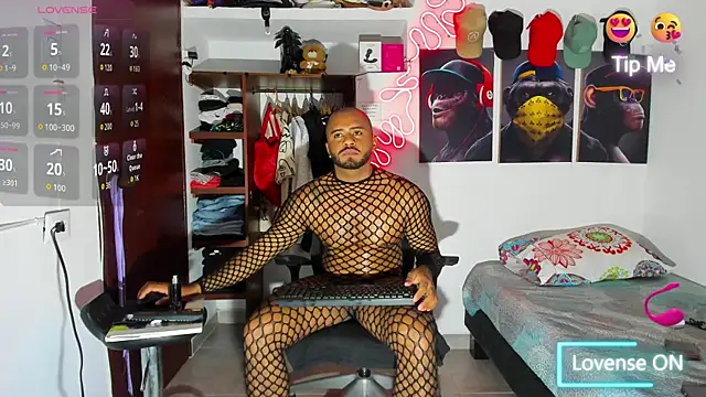 Snapshot of Hardboy_latin chatting on 9, 11, 2025 Hardboy latin online show from 9, 11, 2025