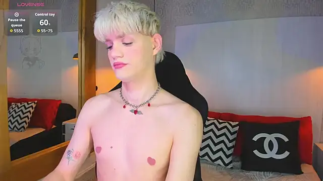 VladHellsing4 online show from 13, 2, 2026