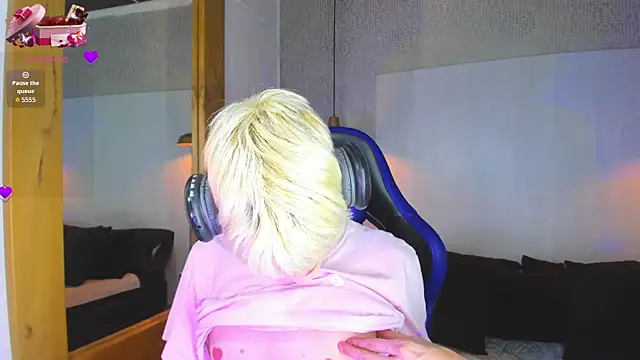 VladHellsing4 online show from 2, 4, 2026