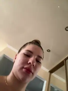 MilaVoxx online show from 15, 1, 2025