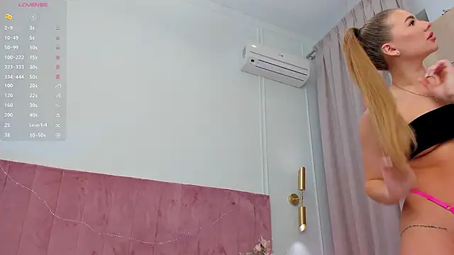 Snapshot of MilaVoxx chatting on 18, 2, 2026 MilaVoxx online show from 18, 2, 2026