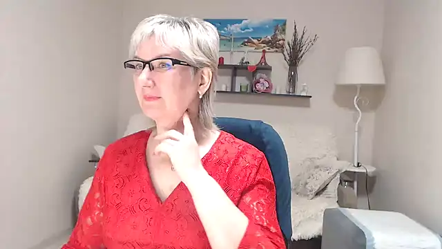 FleurMays online show from 4, 4, 2026