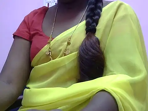 Snapshot of Hot_akshara chatting on 6, 11, 2025 Hot akshara online show from 6, 11, 2025