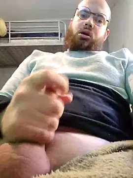 Snapshot of azagoul222 chatting on 21, 11, 2025 azagoul222 online show from 21, 11, 2025