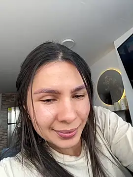 SofiaG  online show from 5, 11, 2025