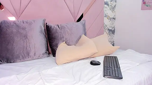 Snapshot of kaylin_jann chatting on 17, 2, 2026 kaylin jann online show from 17, 2, 2026