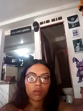 Lunita 5 online show from 27, 2, 2026