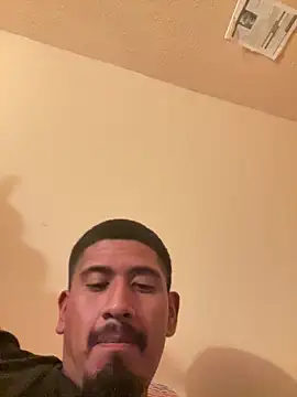 twohightwonut805 online show from 8, 2, 2026