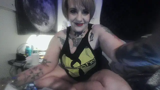 Snapshot of Hunniebunnie78 chatting on 27, 6, 2026 Hunniebunnie78 online show from 27, 6, 2026