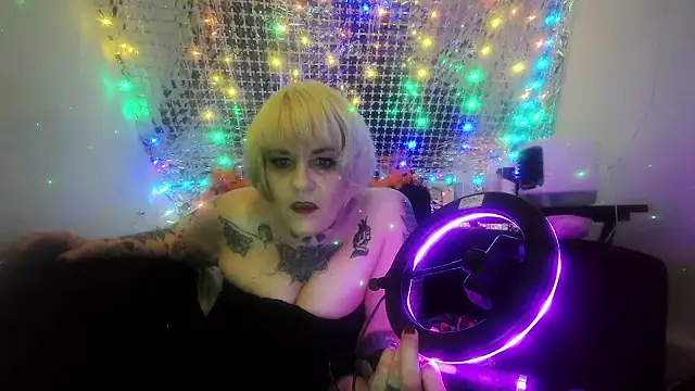 Snapshot of Hunniebunnie78 chatting on 26, 7, 2026 Hunniebunnie78 online show from 26, 7, 2026