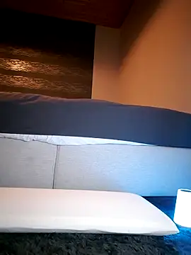 Jujuicy 97 online show from 16, 3, 2025