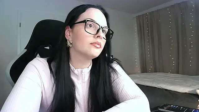 Jujuicy 97 online show from 20, 10, 2025