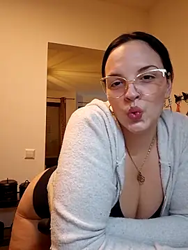 Jujuicy 97 online show from 30, 11, 2025