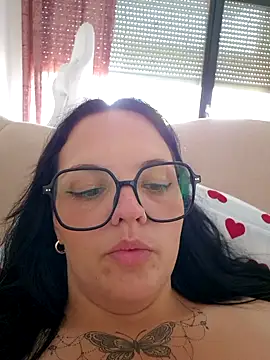 Jujuicy 97 online show from 23, 6, 2026