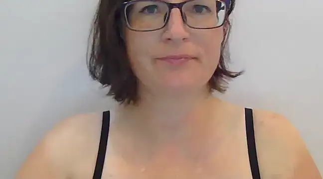 Snapshot of CrimsonMistress chatting on 25, 1, 2025 CrimsonMistress online show from 25, 1, 2025