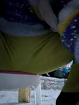 JasminePham online show from 3, 2, 2025