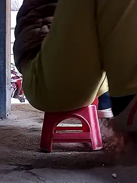 JasminePham online show from 9, 2, 2025