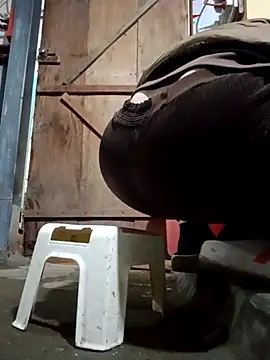 JasminePham online show from 19, 2, 2025