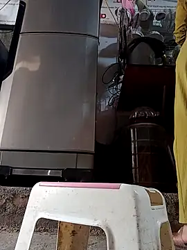 JasminePham online show from 17, 3, 2025