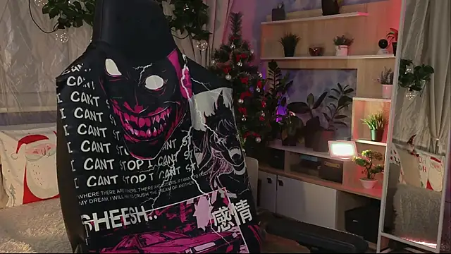 Snapshot of KiraLiLime chatting on 21, 2, 2025 KiraLiLime online show from 21, 2, 2025