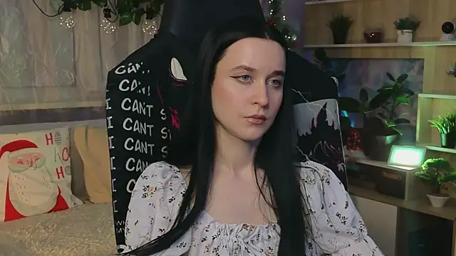 Snapshot of KiraLiLime chatting on 8, 3, 2025 KiraLiLime online show from 8, 3, 2025