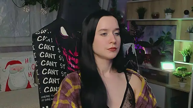 Snapshot of KiraLiLime chatting on 12, 3, 2025 KiraLiLime online show from 12, 3, 2025