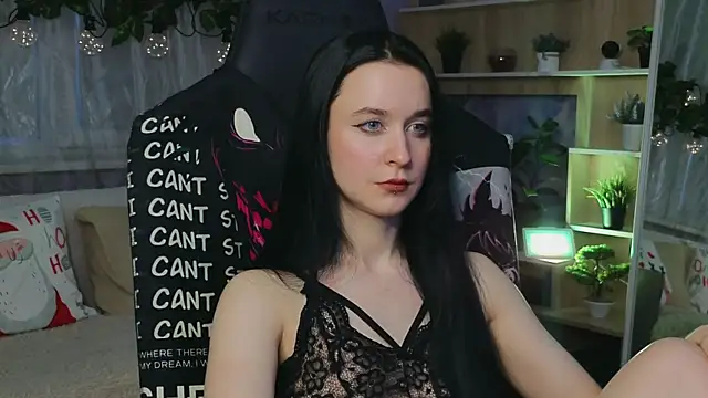 Snapshot of KiraLiLime chatting on 13, 3, 2025 KiraLiLime online show from 13, 3, 2025