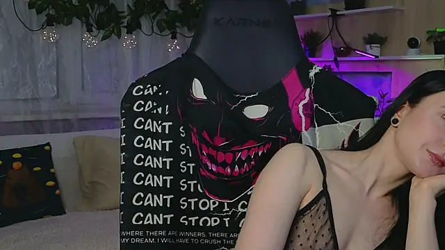 Snapshot of KiraLiLime chatting on 19, 3, 2025 KiraLiLime online show from 19, 3, 2025