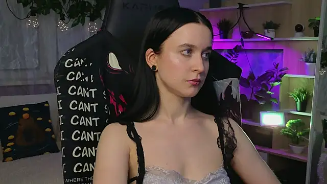 Snapshot of KiraLiLime chatting on 21, 3, 2025 KiraLiLime online show from 21, 3, 2025