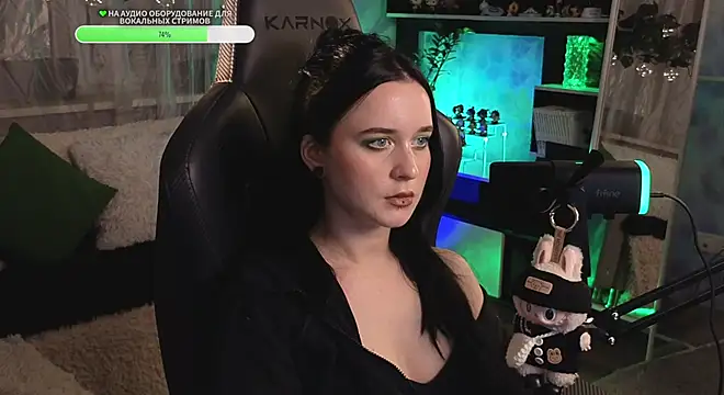 Snapshot of KiraLiLime chatting on 22, 10, 2025 KiraLiLime online show from 22, 10, 2025