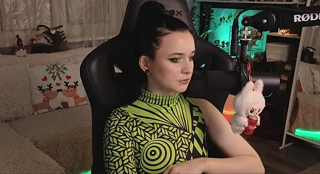 Snapshot of KiraLiLime chatting on 5, 1, 2026 KiraLiLime online show from 5, 1, 2026